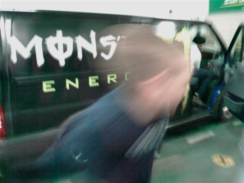 Tack till Monster Energy för det fina transportfordonet. Värsta sportdiesel skutan