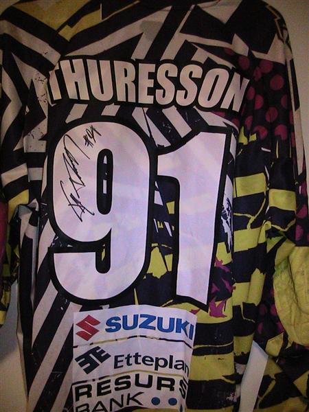 Vinn signerad Filip Thuresson tröja